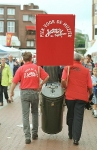Piek Muziek Geldbus_JB1997-291-7Nederland,Eindhoven,08-1997↵
project Geld↵
↵
Piek voor de muziek in Eindhoven↵
Jazz in lighttown↵
↵
foto Jan Bogaerts